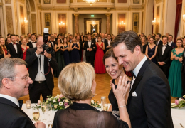 Einfach verlobt? Die 8 Dinge, die man zuerst tun muss