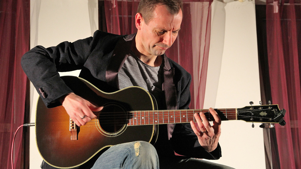 Lounge Gitarrist Charlie Kager