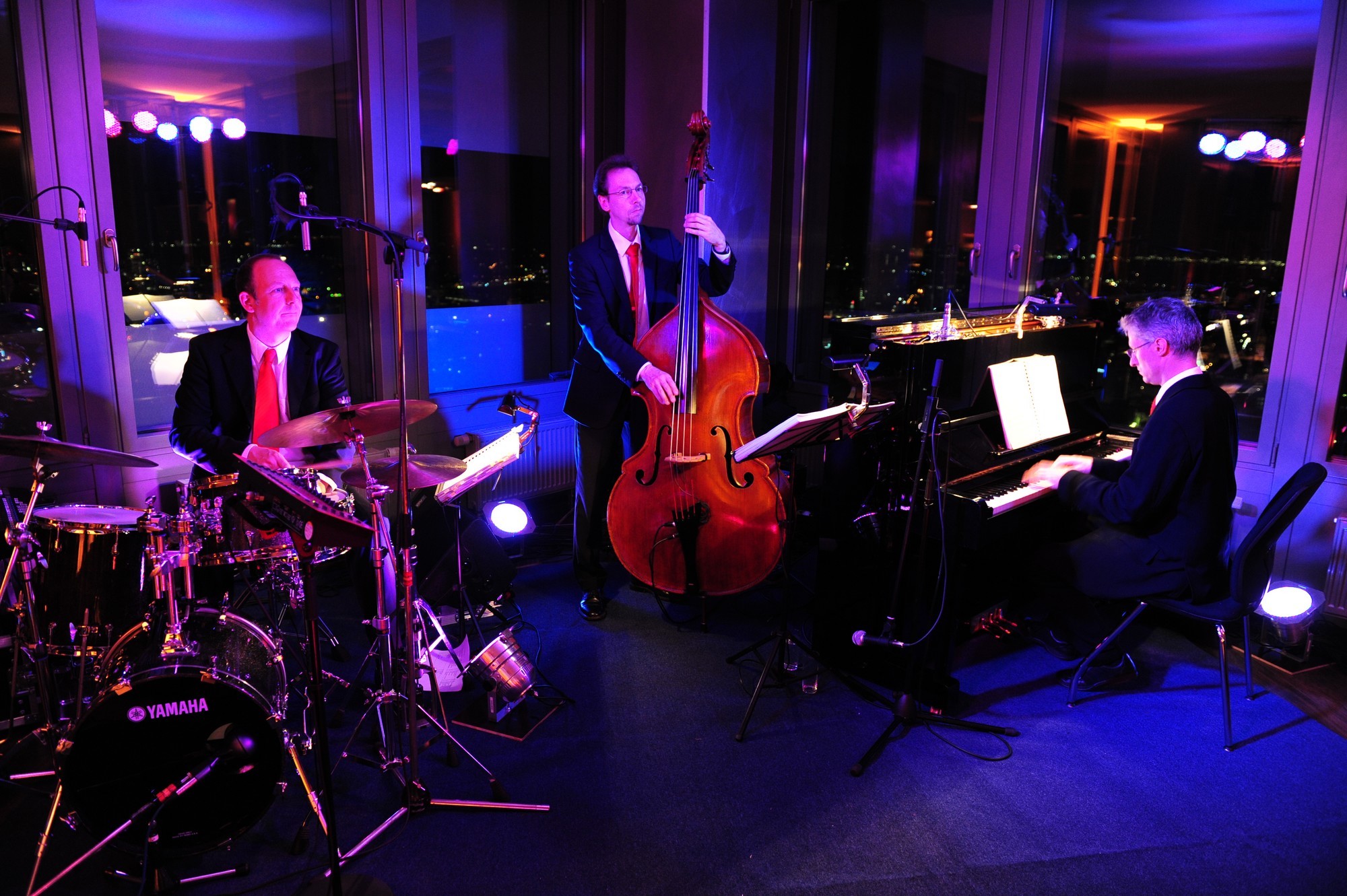 MANTECA (Germany) brasilian, latin & jazz