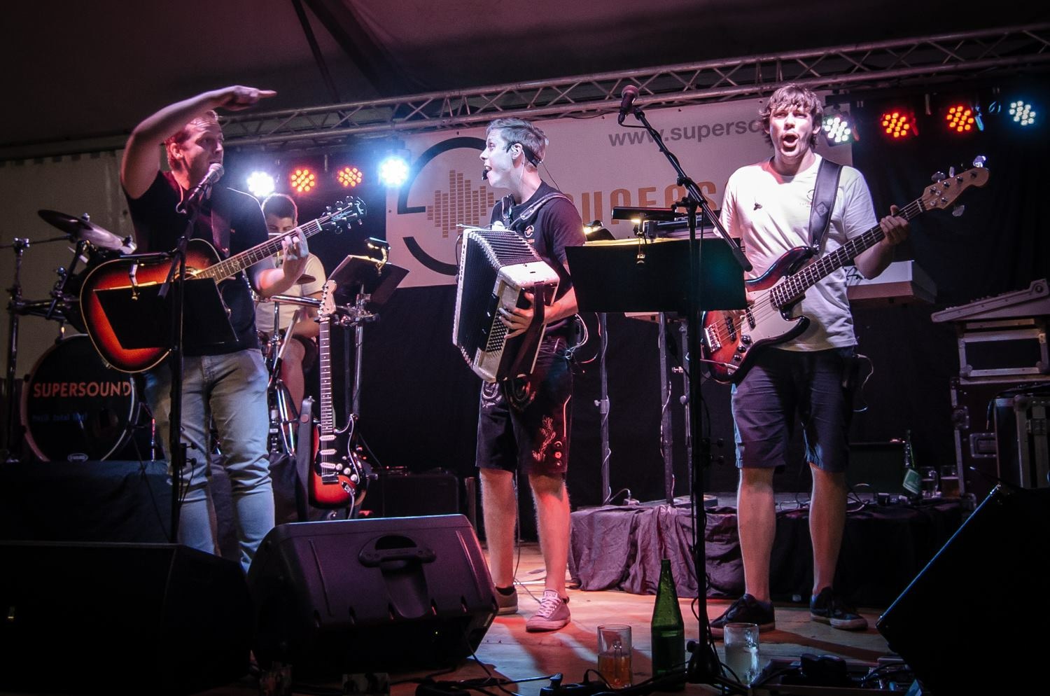 Supersound - live music