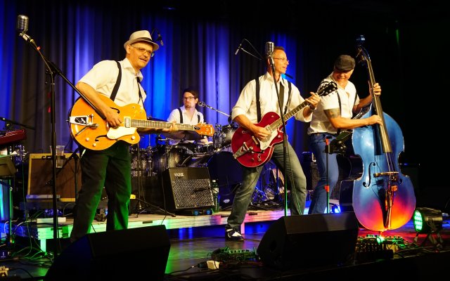 Blue Shoes Band