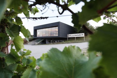 WEINGUT LEO HILLINGER